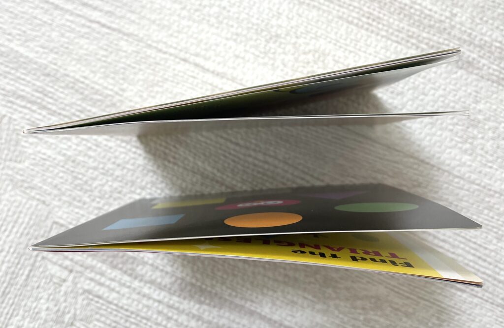 サンリオイングリッシュマスターの無料サンプルの絵本の紙は薄いものの、実際に使われている絵本の内容をノーカットで楽しむことが出来る。